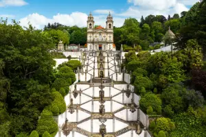 Braga é uma das cidades para fazer o bate e volta do Porto.