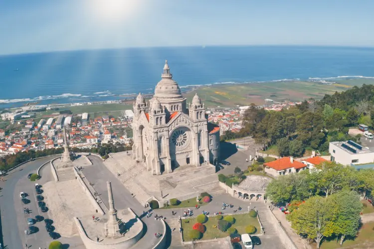 Viana do Castelo é ótima para um bate e volta do Porto.