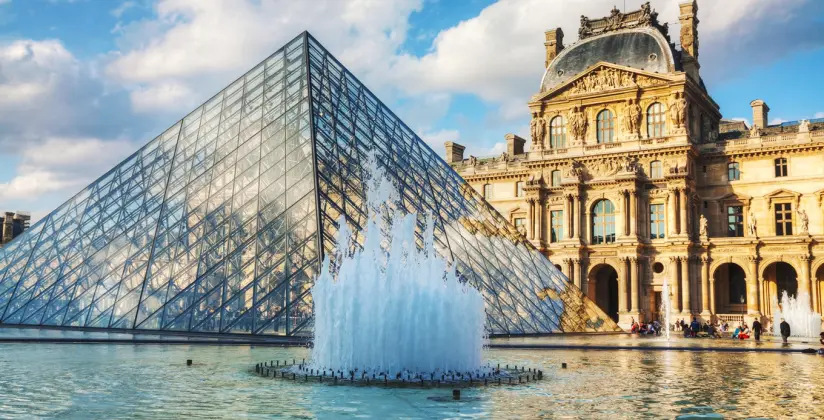 30 anos da piramide do louvre