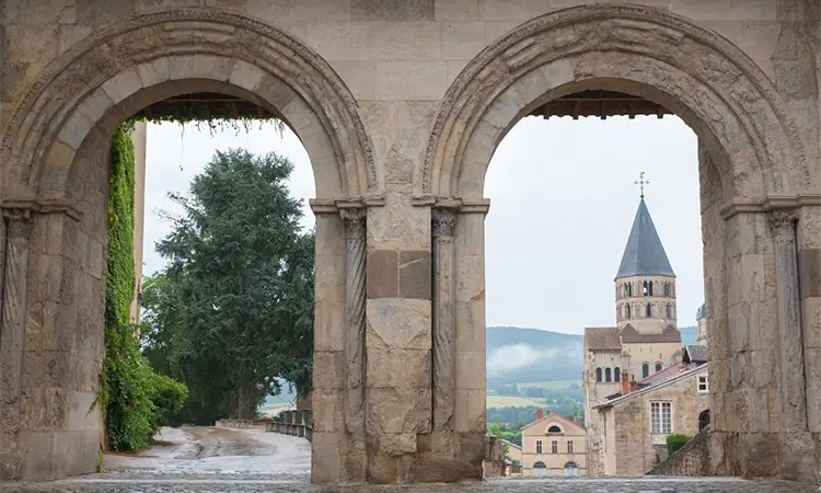 abadia de cluny em borgonha