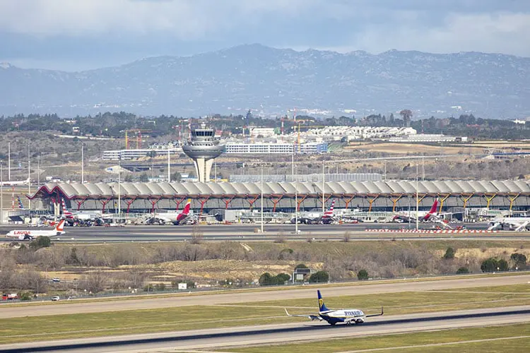 Aeroporto de Madrid é a porta de entrada da Espanha.