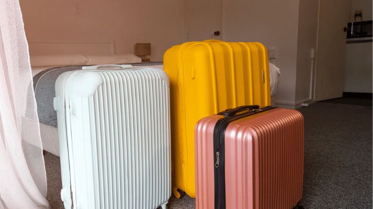 Três malas de viagem