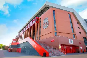Fachada do Anfield Road Stadium em Liverpool