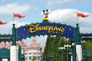 Disneyland Paris é um dos principais parques da cidade