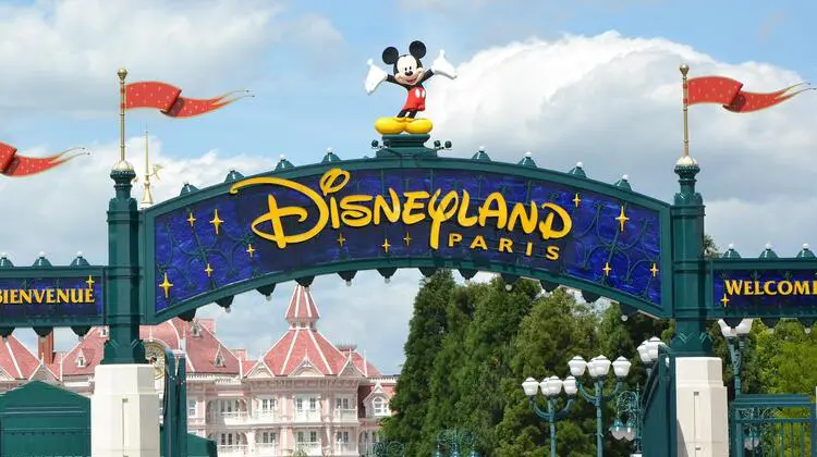 Disneyland Paris é um dos principais parques da cidade