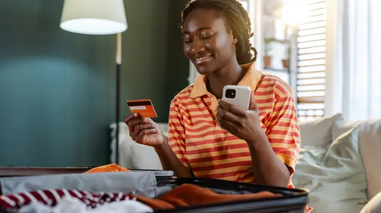 Cartão Remessa Online está disponível para viajar e tem o euro como moeda.