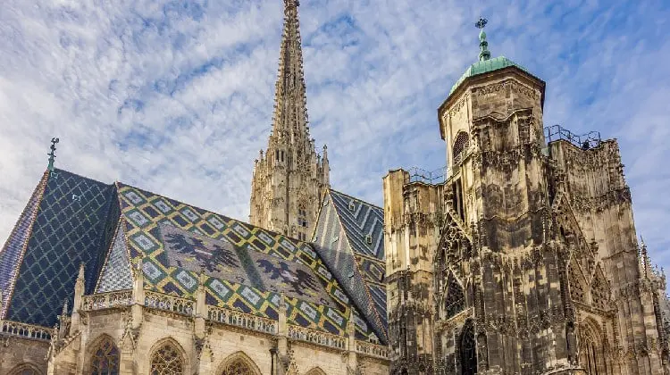 Construção da Catedral de Santo Estêvão, em Viena.
