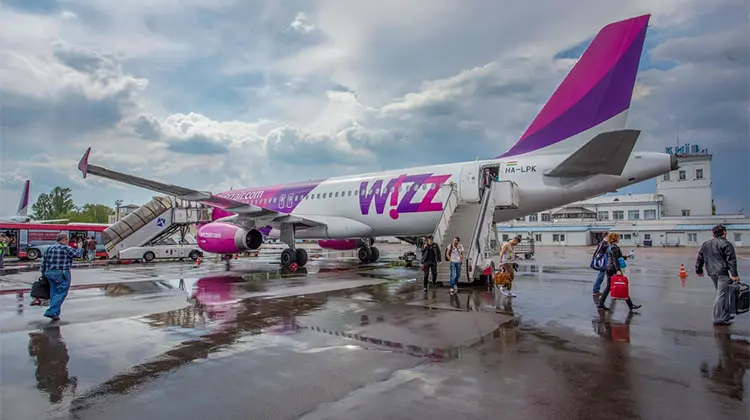 Avião da WizzAir, uma das principais companhias aéreas low cost na Europa