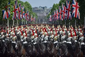 Guarda britânica em festas populares na Inglaterra.