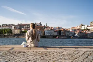 Turista na Europa com GTA Seguro Viagem Europa