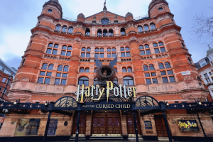 Fachada do Theatre Palace em Londres