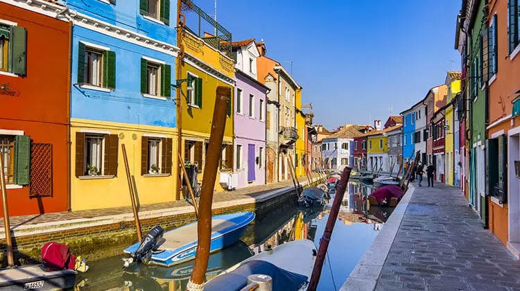 Canal de Burano, em Veneza.