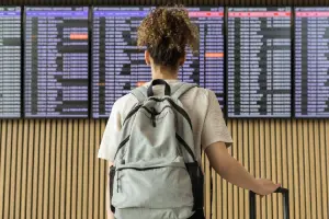 Turista no aeroporto