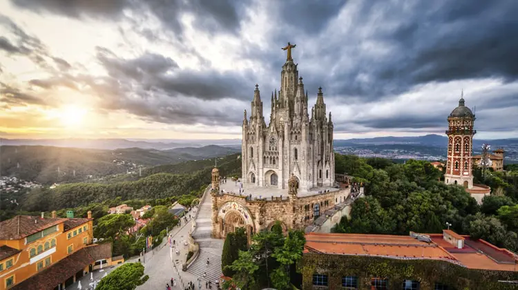 Vista aérea de ponto turístico em Barcelona