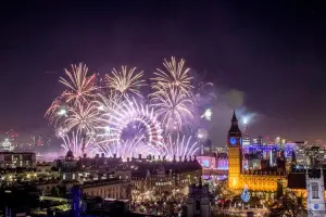 Show de fogos de artifícios em Londres