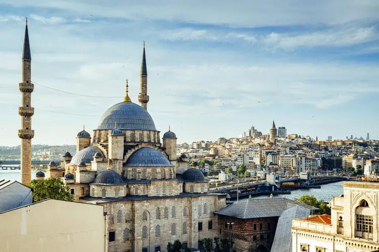 A Mesquita Azul é um dos pontos turísticos mais visitados de Istambul.