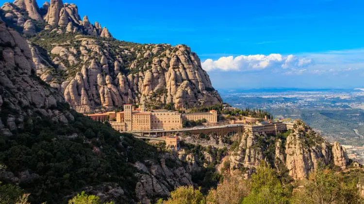 Vista das montanhas e monastério de Montserrat