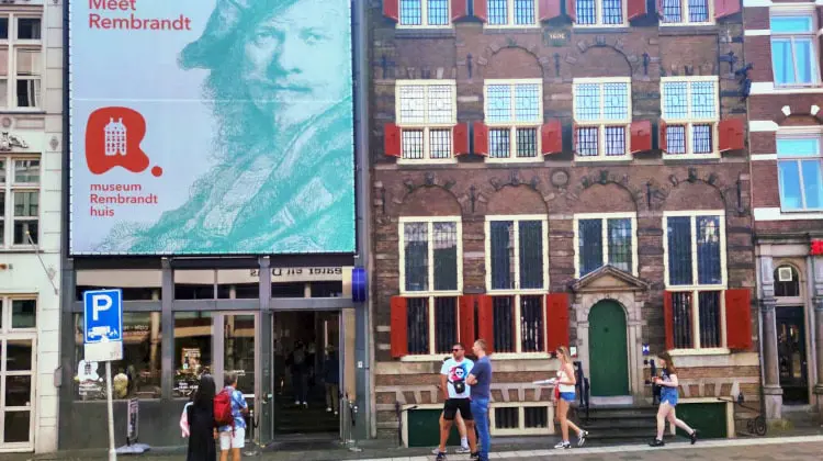 Fachada do Museu Casa Rembrandt