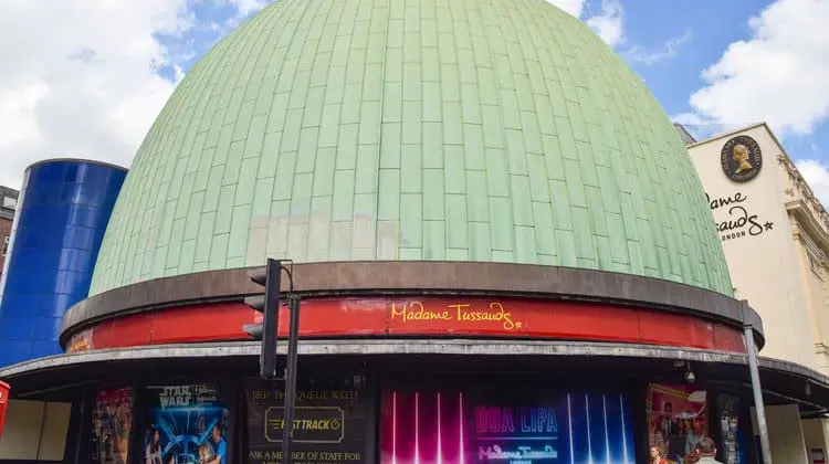 Entrada principal do Madame Tussauds, o famoso Museu de Cera de Londres.