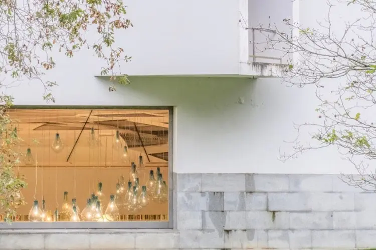 Edifício do Museu de Arte Contemporânea de Serralves.