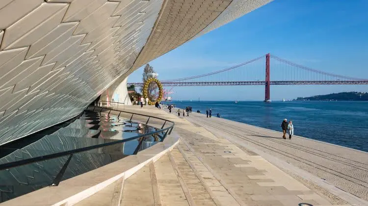 Entrada do MAAT um dos museus de Lisboa mais famoso.