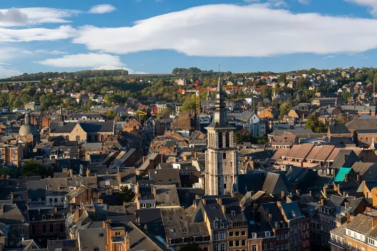 Vista panorâmica da cidade belga, Namur.