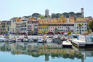 Vista do Porto de Cannes na Riviera Francesa