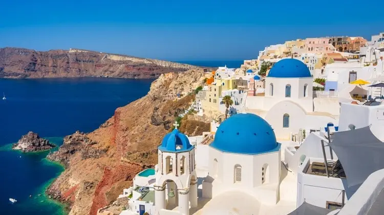 Vista da vila de Oia, Ilha grega de Santorini