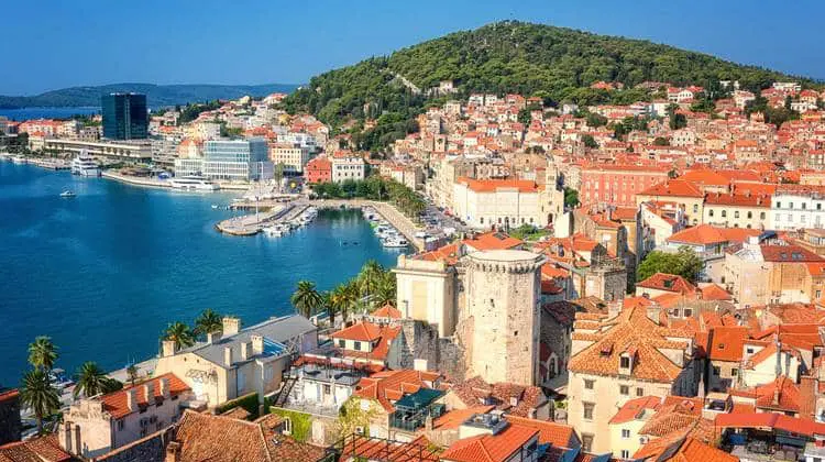 Visão panorâmica da cidade de Split na Croácia