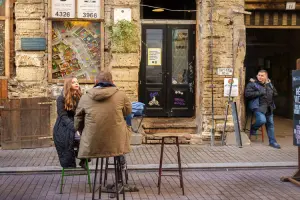 Fachada de restaurante em Budapeste