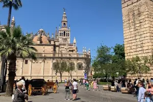 Vista do Alcázar De Sevilha, na Espanha.