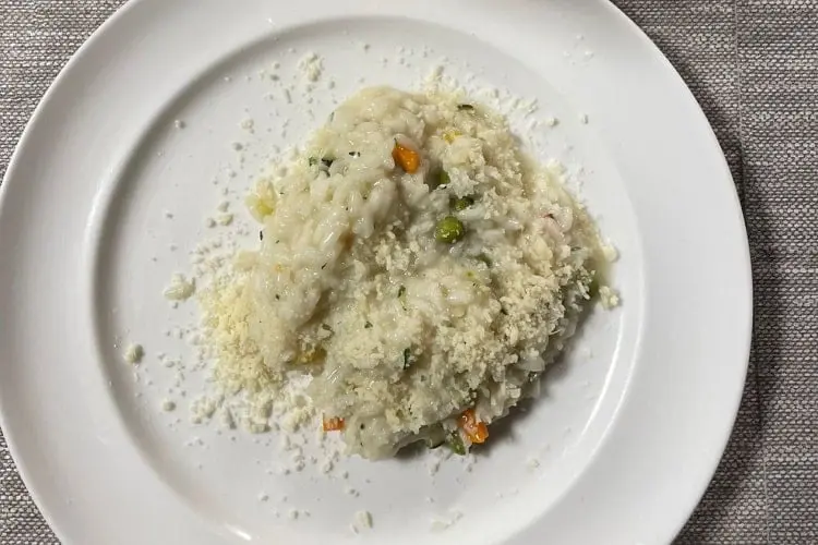 Prato de risoto em restaurante de Veneza.