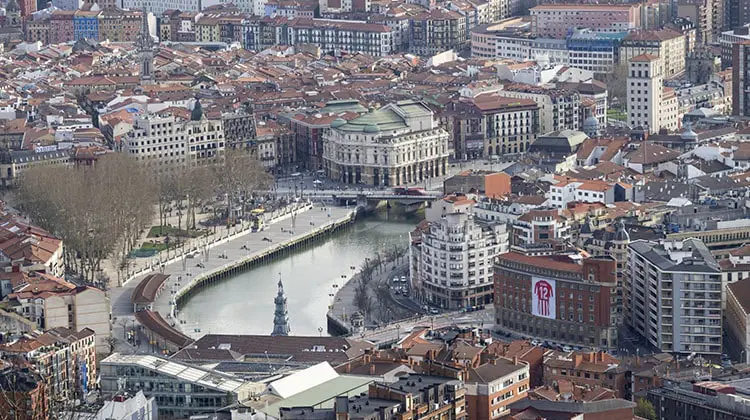 Bilbao com opções de lugares onde ficar
