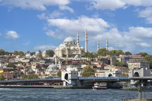 Mesquita Suleymaniye e Ponte Gálata, Istambul, Turquia