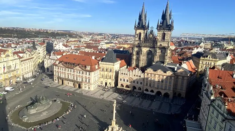 ld Town Hall é um dos pontos turísticos de Praga
