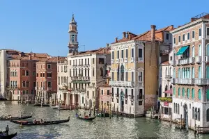 Visão de um ponto turístico em Veneza