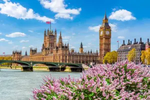 Casas do Parlamento um dos principais pontos turísticos na Inglaterra.