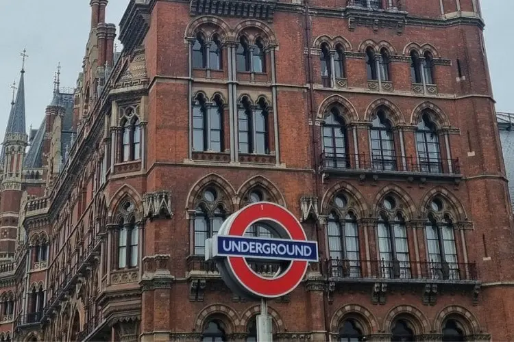 Entrada da Estação King's Cross St. Pancras Londres