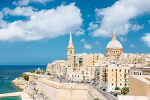 Visão panorâmica da costa da cidade de Valleta, Malta