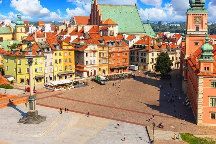 Vista da encantadora Old Town da capital polonesa, Varsóvia.
