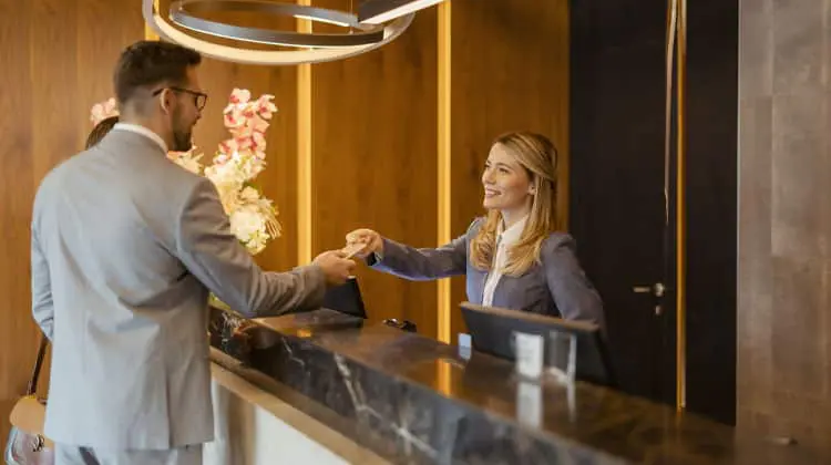 Sala vip em aeroportos permite relaxar antes dos voos.