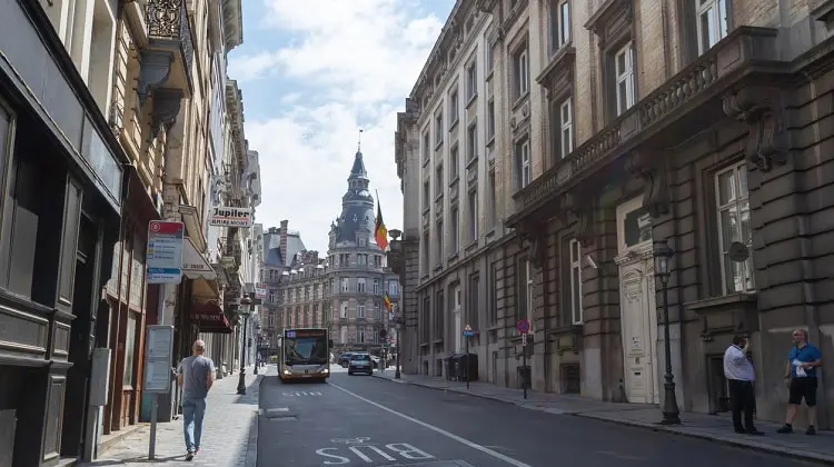 Ônibus não é um transporte em Bruxelas indicado para turistas.