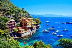 Vista de vila na Itália no verão na Europa