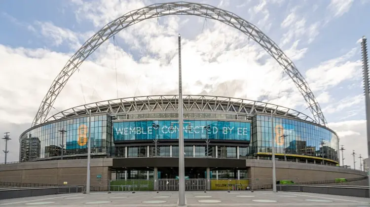 Entrada principal para o Wembley Stadium Tour.