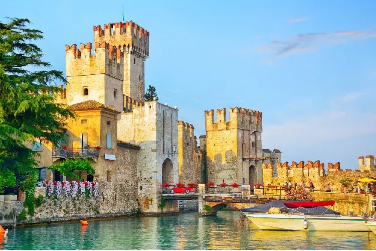 Sirmione, na Itália