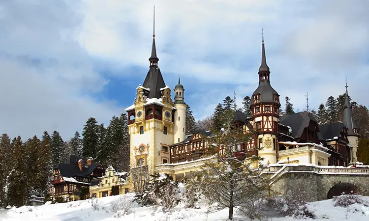 castelo de peles no inverno