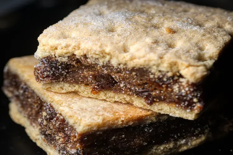 Gur Cake, doce de frutas típico da Irlanda.