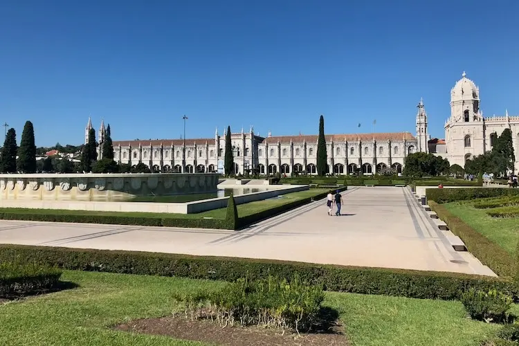 Exterior do Mosteiro dos Jerónimos, em Portugal