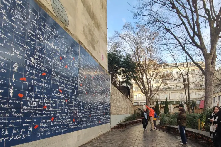 Ponto turístico em Paris gratuito.