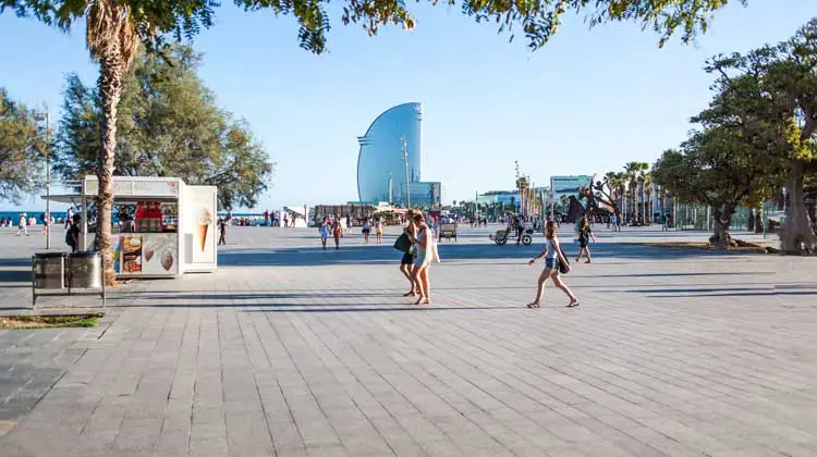 quanto custa viajar para barcelona